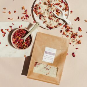 MIND-CLEARING BATH SALTS: Affirm: Quiet your mind and your soul will speak. Our bath salts were created with you in mind! The you that needs to destress, the you that needs some time for yourself, the you that needs to reconnect with your heart, the you that needs your mind to quieten and your soul to roar.